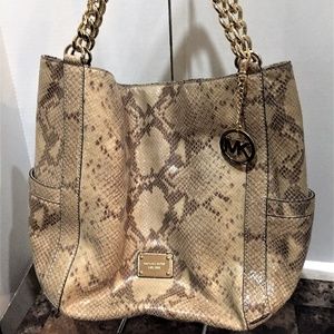 Michael Kors Lg Snakeskin Chain Shoulder Bag Exclt